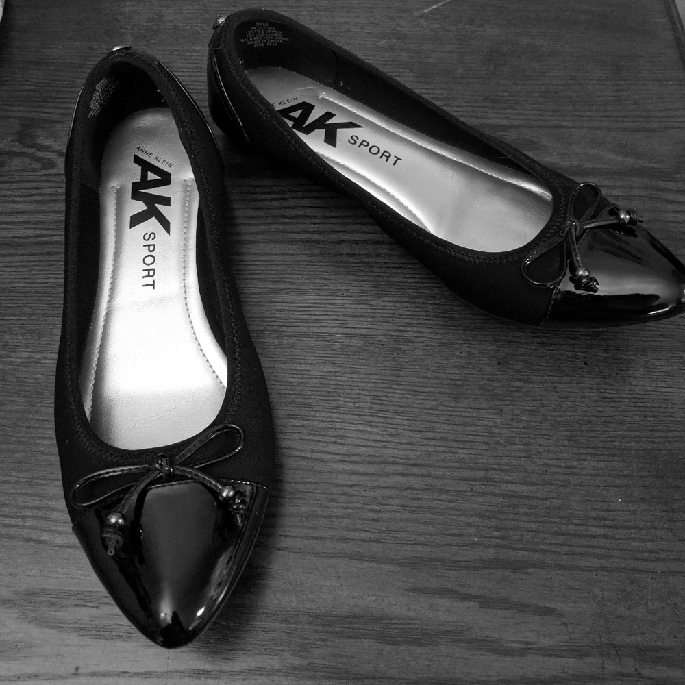 Anne Klein Sport size 9.5 flats